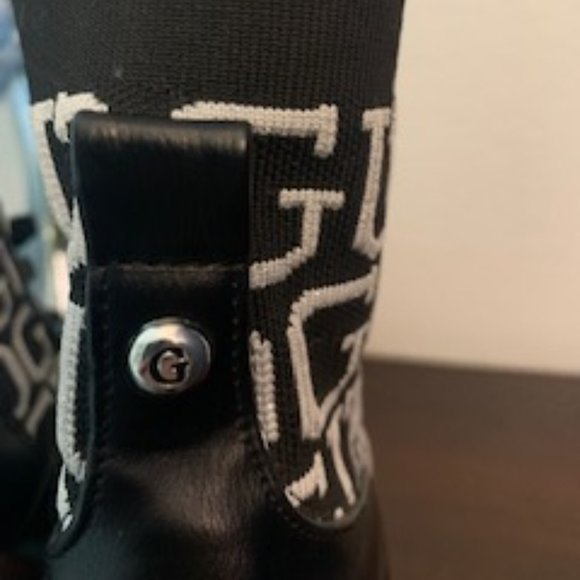 👢Step Up Your Style with Guess Grows-R Platform Ankle Boots! 👢 Womens size  10 - Picture 12 of 14